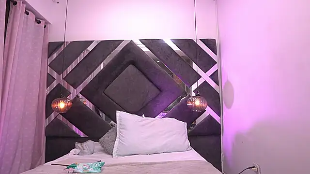 violeta aroca online show from 10-29-25, 03:42