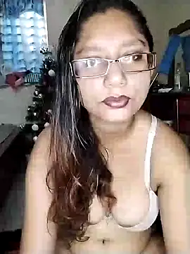 Snapshot of Sivanija_21 chatting on 12-31-24, 11:31 Sivanija 21 online show from 12-31-24, 11:31