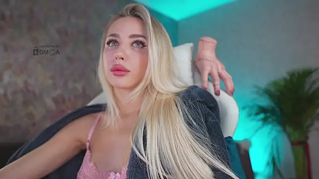 misstics  online show from 10-23-25, 05:44