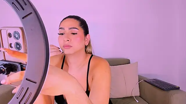 ISABELLASSMITH online show from 02-25-25, 06:03