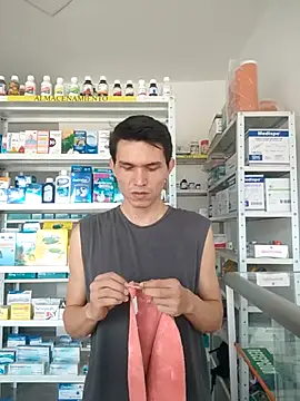 Snapshot of PrivCamZone chatting on 09-30-25, 06:24 PrivCamZone online show from 09-30-25, 06:24