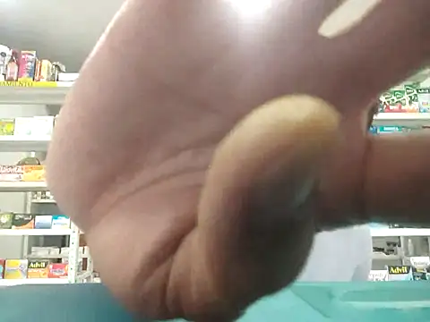 Snapshot of PrivCamZone chatting on 10-13-25, 09:59 PrivCamZone online show from 10-13-25, 09:59