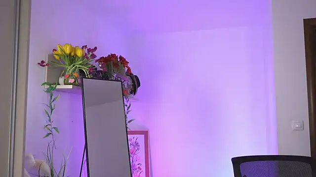 Snapshot of Amaliamour chatting on 03-02-25, 03:45 Amaliamour online show from 03-02-25, 03:45