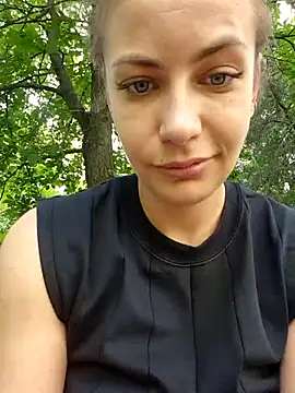 Snapshot of Keli_Jessi chatting on 05-22-26, 01:06 Keli Jessi online show from 05-22-26, 01:06
