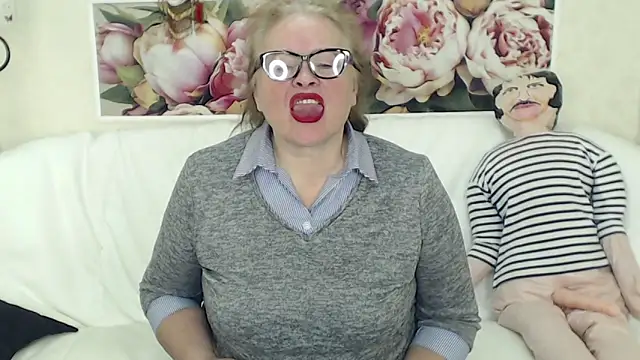 FlaviaSquirts online show from 11-04-25, 05:06