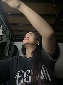 Snapshot of pinay4uwithagoodheart chatting on 05-19-26, 05:52 pinay4uwithagoodheart online show from 05-19-26, 05:52