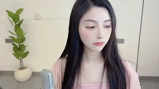 HaagenDazs  online show from 03-20-25, 01:02