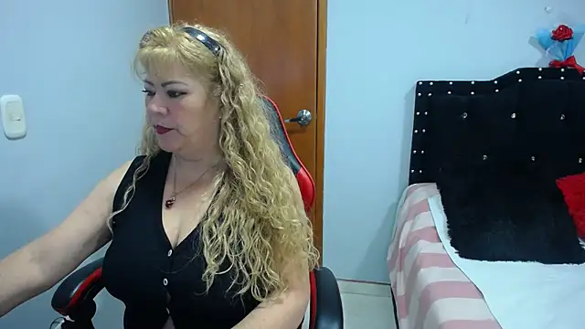 Ursulawhite69 online show from 02-27-26, 12:21