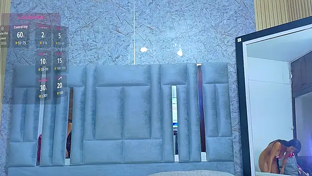veronicaroose  online show from 07-10-26, 12:19