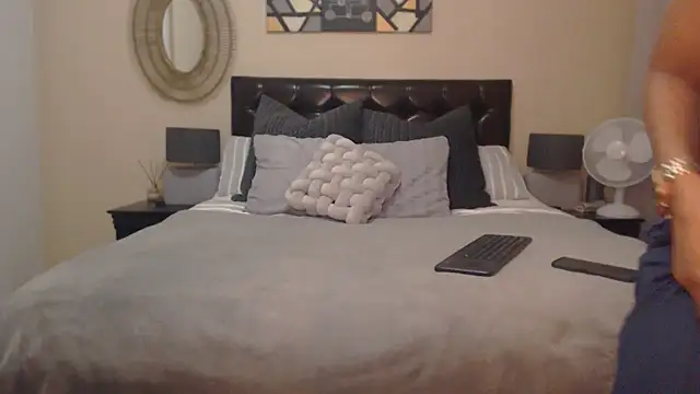 Snapshot of Creamyass22 chatting on 01-16-25, 04:07 Creamyass22 online show from 01-16-25, 04:07