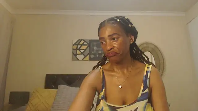 Snapshot of Creamyass22 chatting on 07-24-26, 04:38 Creamyass22 online show from 07-24-26, 04:38