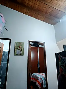 LunaZambrano online show from 12-05-25, 02:14