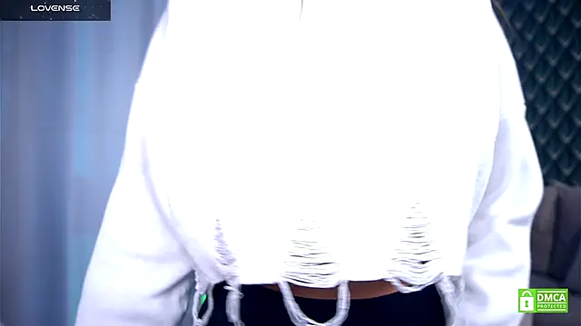 Snapshot of AmmyScotch chatting on 09-25-25, 04:38 AmmyScotch online show from 09-25-25, 04:38