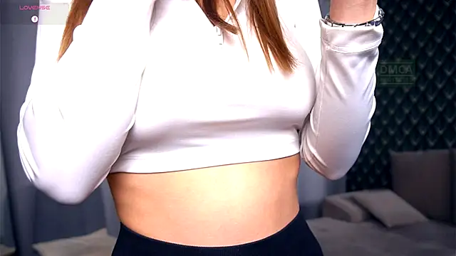 Snapshot of AmmyScotch chatting on 12-15-25, 04:17 AmmyScotch online show from 12-15-25, 04:17