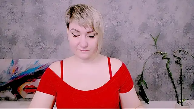 Snapshot of Djullia chatting on 03-19-26, 06:39 Djullia online show from 03-19-26, 06:39