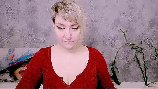 Snapshot of Djullia chatting on 03-29-26, 05:07 Djullia online show from 03-29-26, 05:07