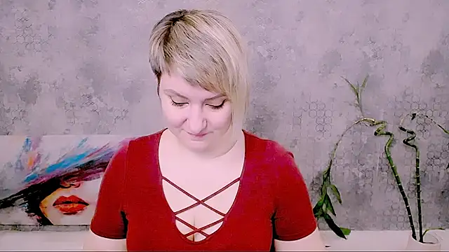 Snapshot of Djullia chatting on 04-03-26, 06:11 Djullia online show from 04-03-26, 06:11