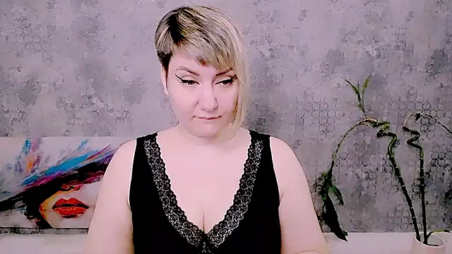 Snapshot of Djullia chatting on 04-30-26, 05:58 Djullia online show from 04-30-26, 05:58