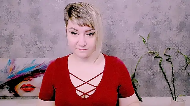 Snapshot of Djullia chatting on 05-15-26, 05:58 Djullia online show from 05-15-26, 05:58