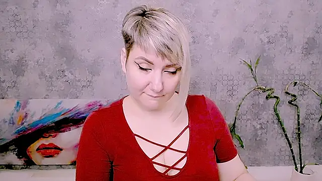 Snapshot of Djullia chatting on 06-05-26, 06:52 Djullia online show from 06-05-26, 06:52