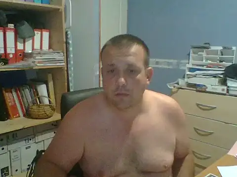 manubm03 online show from 06-25-26, 03:28