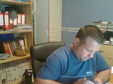 manubm03 online show from 06-29-26, 07:58