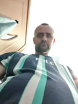 Snapshot of Govora chatting on 01-10-25, 12:06 Govora online show from 01-10-25, 12:06