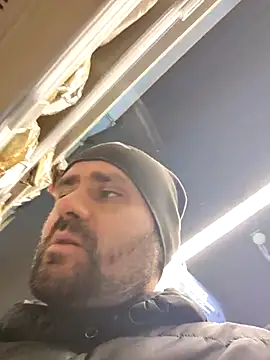 Snapshot of Govora chatting on 02-16-25, 10:54 Govora online show from 02-16-25, 10:54