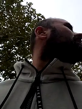 Snapshot of Govora chatting on 10-14-25, 07:42 Govora online show from 10-14-25, 07:42