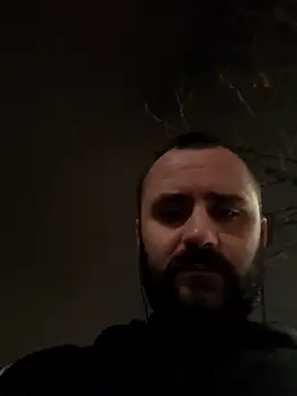 Snapshot of Govora chatting on 12-14-25, 03:50 Govora online show from 12-14-25, 03:50