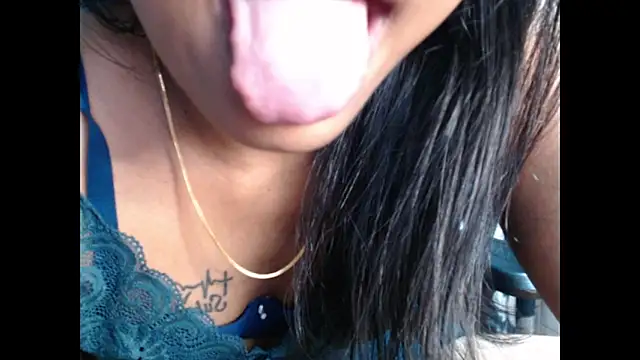Snapshot of CuteRhea69 chatting on 02-06-25, 01:54 CuteRhea69 online show from 02-06-25, 01:54