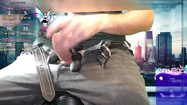 Snapshot of PeterNoak chatting on 12-17-24, 08:34 PeterNoak online show from 12-17-24, 08:34