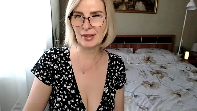 sensualEmilia online show from 07-17-26, 11:06