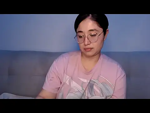 YummymeowW online show from 04-06-26, 04:52