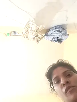 Shreya-Shetty09 online show from 05-17-26, 03:15