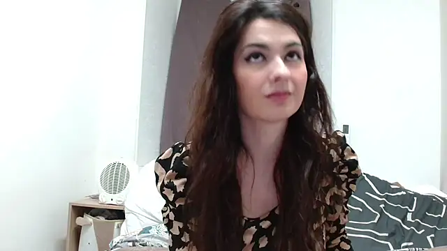 desirmiss1 online show from 12-18-25, 07:47