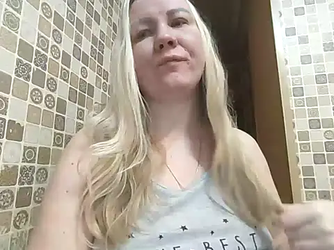 PrettyHairyBlonde online show from 01-01-25, 06:47