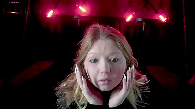 Tinker Belll online show from 11-24-25, 08:08