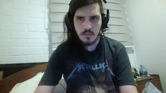 Snapshot of hung_weeb chatting on 02-05-25, 06:13 hung weeb online show from 02-05-25, 06:13