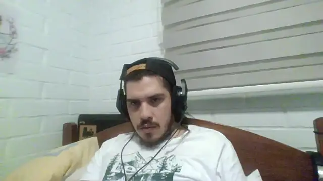 Snapshot of hung_weeb chatting on 02-06-25, 02:55 hung weeb online show from 02-06-25, 02:55