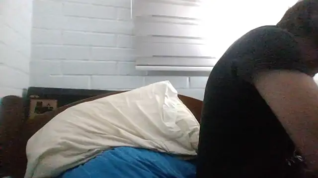 Snapshot of hung_weeb chatting on 03-07-25, 03:29 hung weeb online show from 03-07-25, 03:29