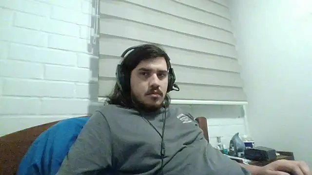 hung weeb online show from 04-04-26, 01:15