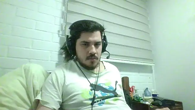 hung weeb online show from 04-06-26, 03:37