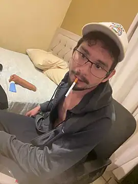 Tomthelong online show from 02-06-25, 11:43