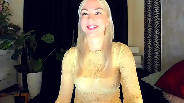 Snapshot of _SABOTAGE_ chatting on 05-30-26, 01:14 SABOTAGE online show from 05-30-26, 01:14
