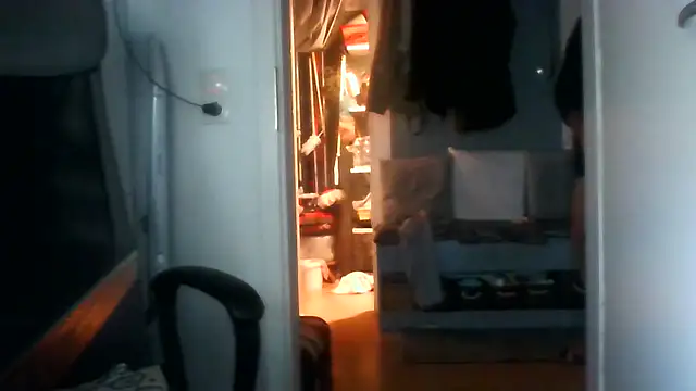 Snapshot of ralf6644 chatting on 11-15-25, 03:52 ralf6644 online show from 11-15-25, 03:52