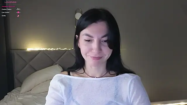 Mary love16 online show from 11-17-25, 07:36