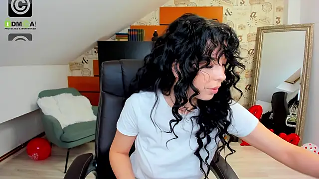 Snapshot of EmillyTaylor chatting on 02-21-25, 04:29 EmillyTaylor online show from 02-21-25, 04:29