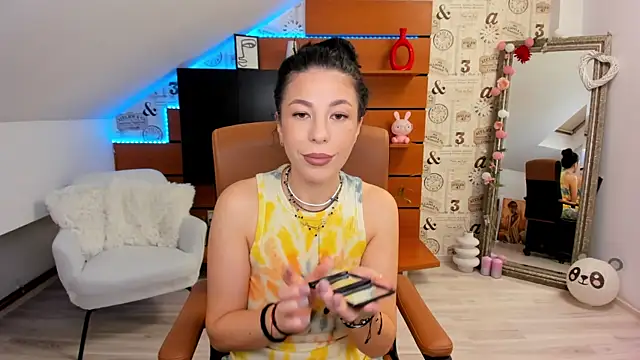 Snapshot of EmillyTaylor chatting on 09-18-25, 03:52 EmillyTaylor online show from 09-18-25, 03:52