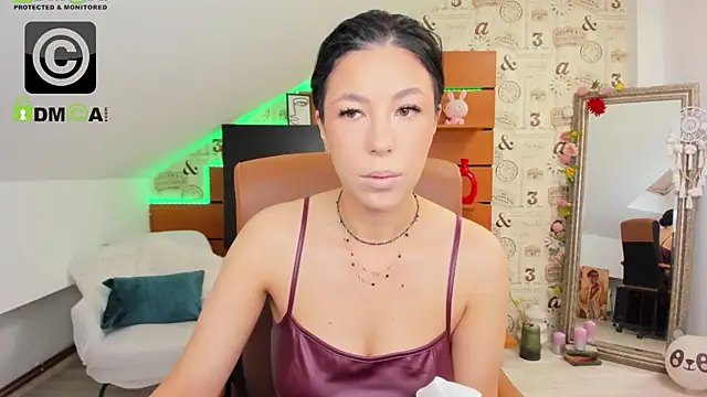 Snapshot of EmillyTaylor chatting on 05-29-26, 03:37 EmillyTaylor online show from 05-29-26, 03:37